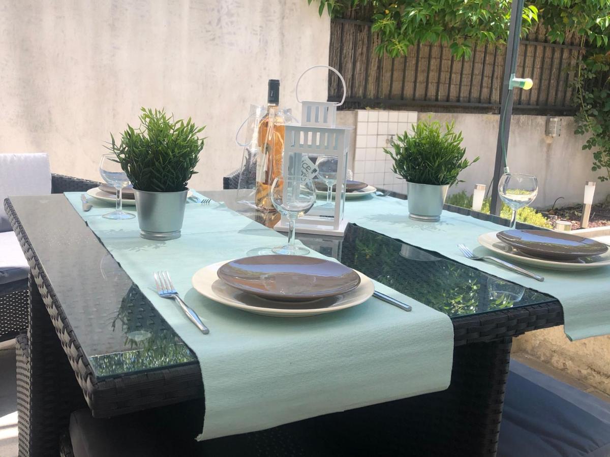 Maison Tendance Avec Jardin, Centre Village, Alpilles, Familles Eyragues Екстер'єр фото