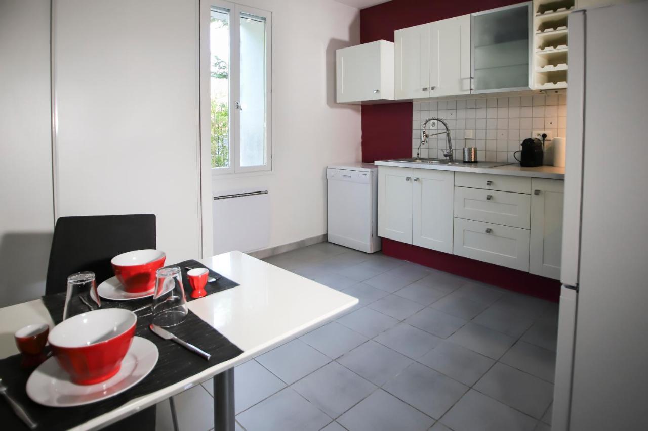 Maison Tendance Avec Jardin, Centre Village, Alpilles, Familles Eyragues Екстер'єр фото