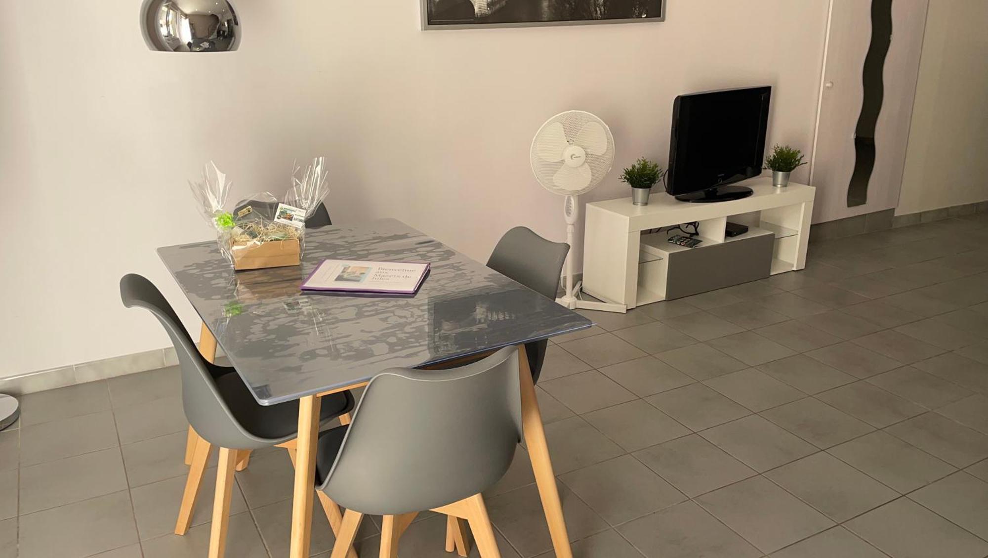 Maison Tendance Avec Jardin, Centre Village, Alpilles, Familles Eyragues Екстер'єр фото